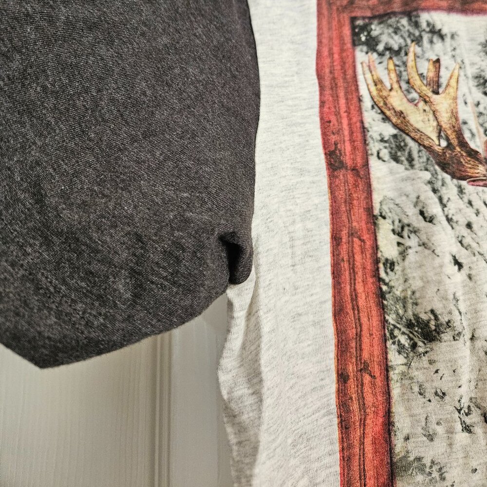 *Host Pick* Ugly Christmas T-shirts Moose Mountie In a Picture Framed - Size‎ L - Picture 4 of 7